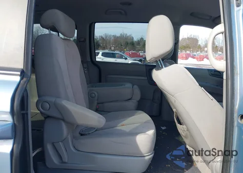 2009 Kia Sedona Lx z USA, uszkodzony, nr VIN KNDMB233496291397